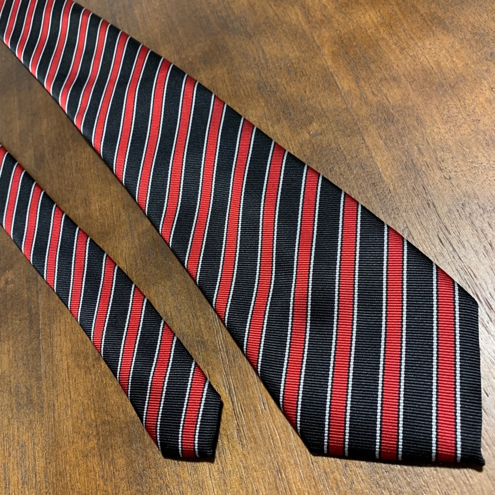 Stripe silk neck tie